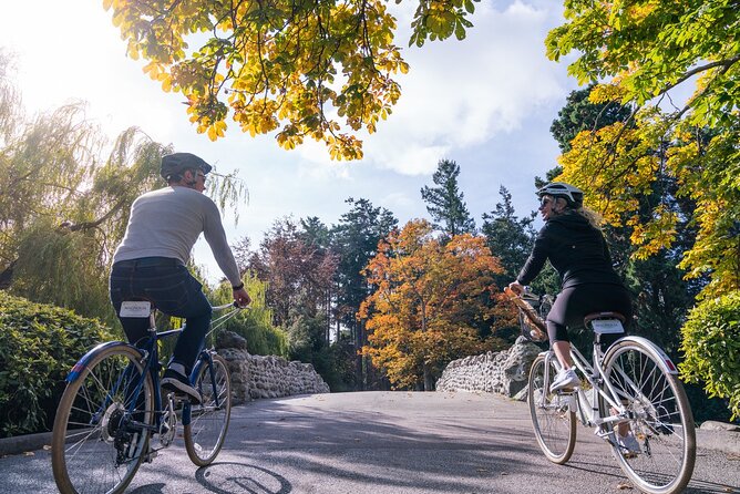 3-Hour Bike Tour of Victoria City & the Coastal Shoreside - Pricing and Booking