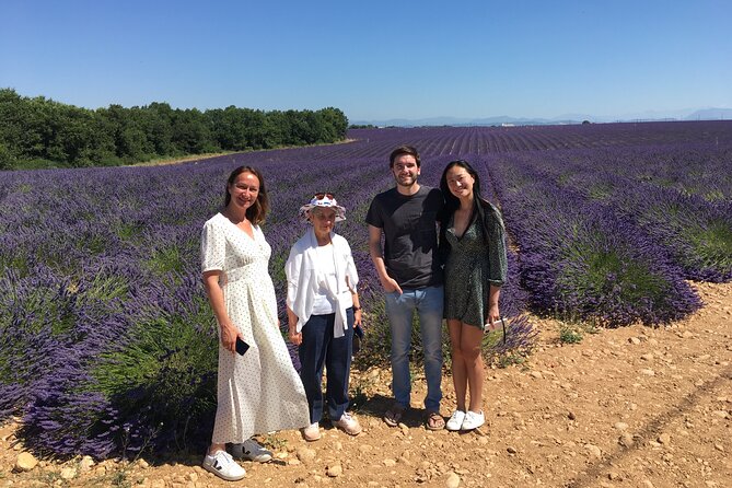 4-Hour Lavender Fields Tour in Valensole From Aix-En-Provence - Tour Guide Expertise