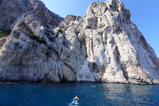 A Half-Day Dolphin-Spotting Cruise in a Rubber Dinghy  - Sardinia - Directions