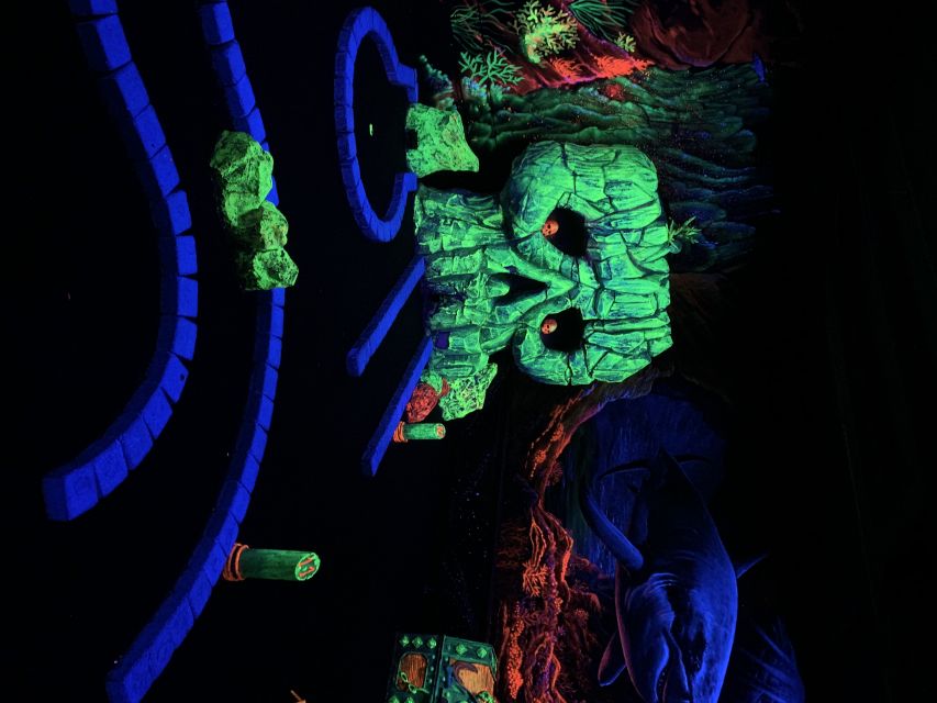 Amsterdam: 12-Hole Glow-in-the-Dark Mini-Golf Experience - Common questions