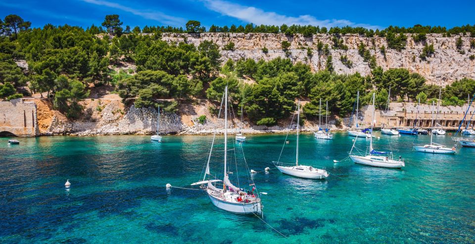 Calanques of Cassis, Aix-en-Provence & Wine Tasting Day Tour - Location and Additional Information