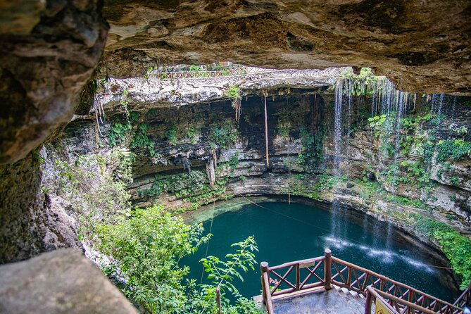 Chichen Itza, Cenote & Buffet Lunch - Site Details and Amenities