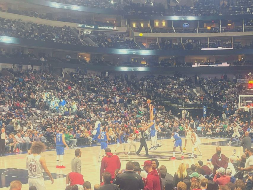 Dallas: Dallas Mavericks Basketball Game Ticket - Venue Atmosphere Description