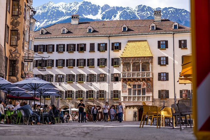 Explore Innsbruck in 1 Hour With a Local - Visitor Experience and Ratings