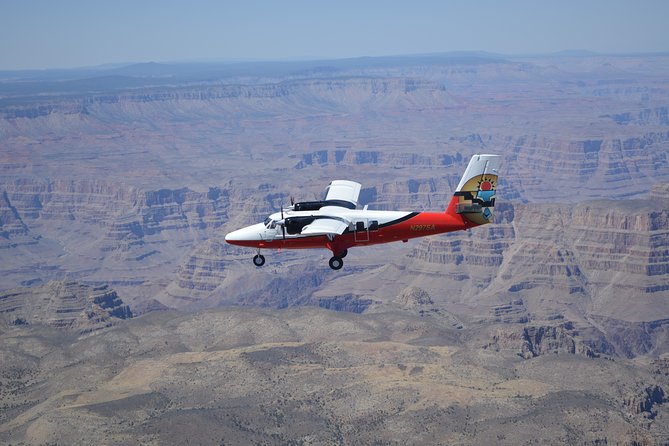 Grand Canyon Landmarks Tour by Airplane With Optional Hummer Tour - Pilot and Customer Reviews