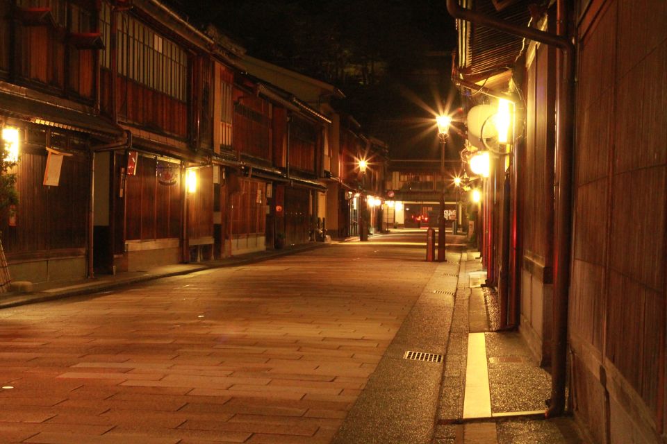 Kanazawa Night Tour With Full Course Meal - Additional Highlights