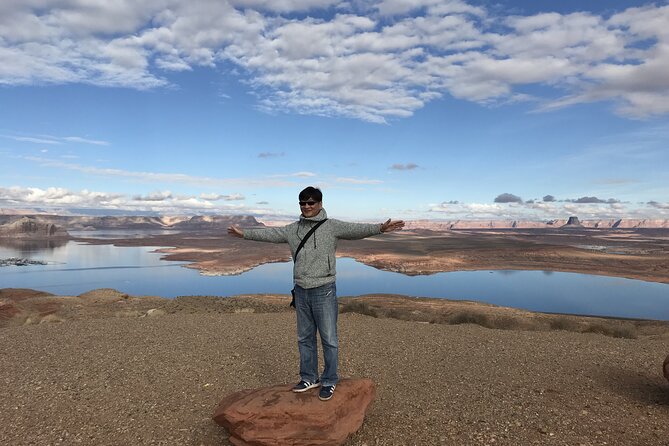 Lower Antelope Canyon and Horseshoe Bend Small Group Day Tour - Memorable Moments