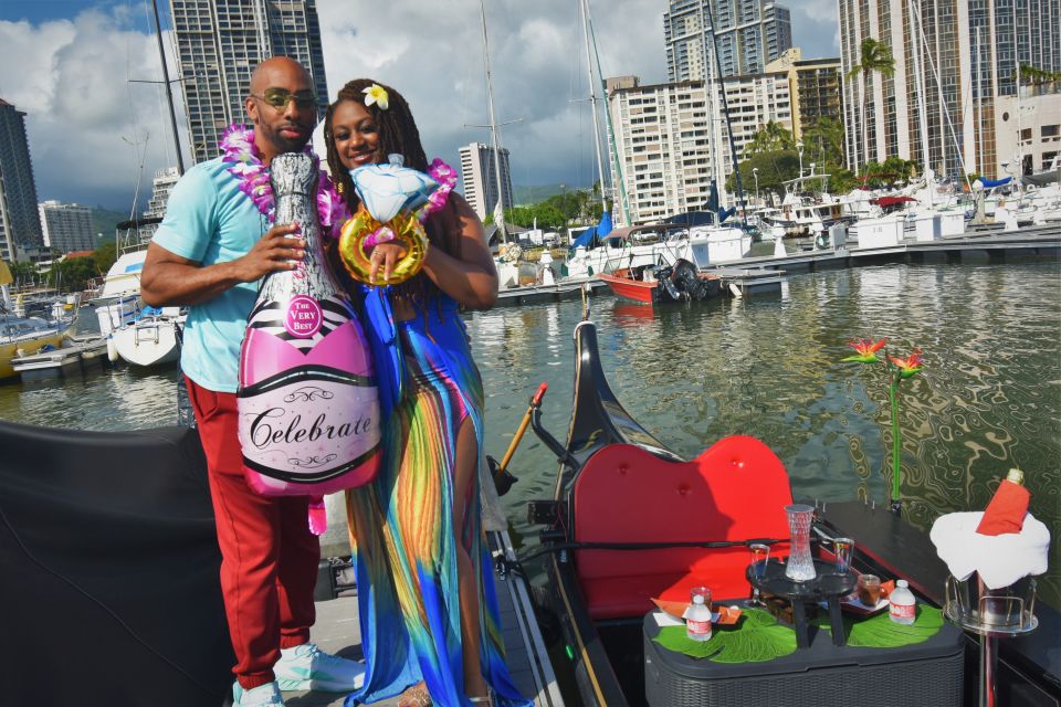 Military Families Love This Gondola Cruise in Waikiki Fun - Booking Details