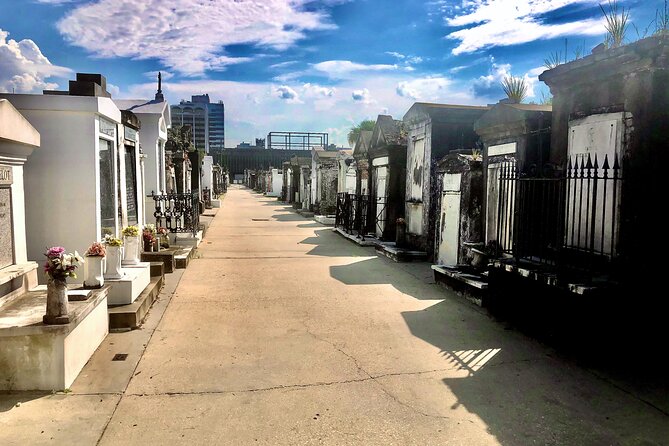 New Orleans Cemetery Walking Tour - Safety Measures