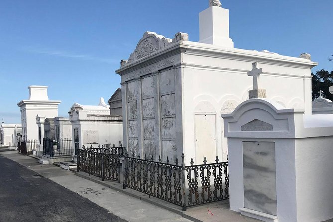 New Orleans City and Cemetery 2-Hour Bus Tour - Directions