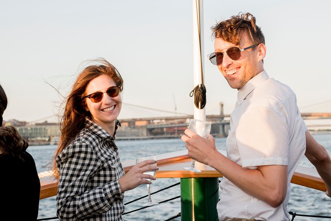 New York City Sunset Cruise on a Yacht - Overall Rating and Recommendations