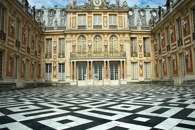 Palace of Versailles Skip the Line From Paris With Transfer - Logistics and Visitor Satisfaction