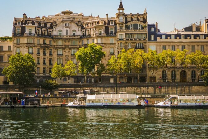 Paris - One Hour Seine River Cruise With Recorded Commentary - Departure and Sightseeing Highlights