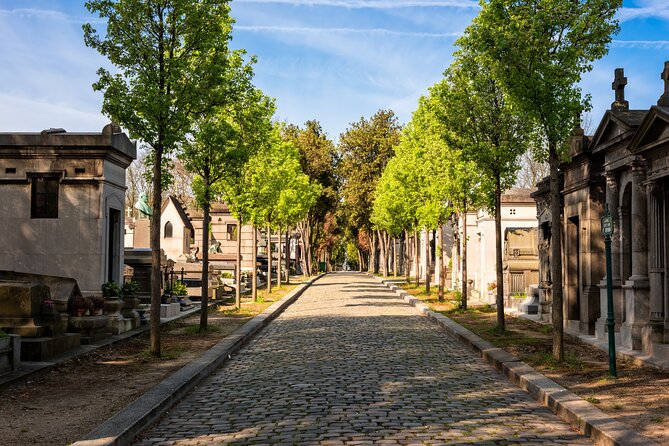 Paris Père Lachaise Cemetery Love Affairs and Death Walking Tour - Directions