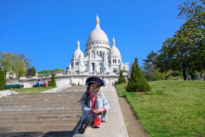 Paris Private Full Day Tour - Montmartre, French Lunch & Eiffel Tower - Tour Guides