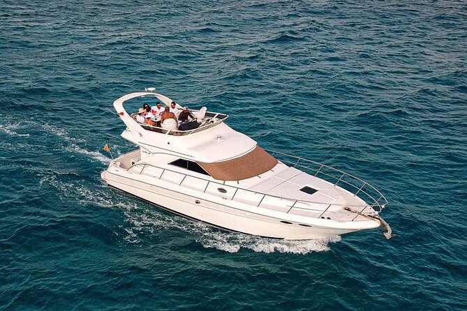 Private 46 FT Yacht Rental in Cancun Bay - Common questions