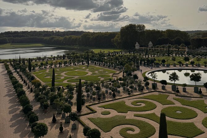 Private Full Day Tour to Versailles and Giverny From Paris With Hotel Pick up - Common questions