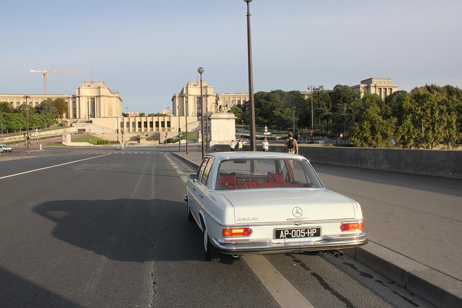 Private Paris Guided Tour by Classic 1970 Mercedes S Class - Common questions