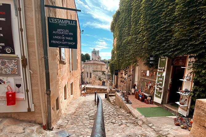 Saint Emilion Afternoon Wine Tour With Winery Visits & Tastings From Bordeaux - Group Size Requirements