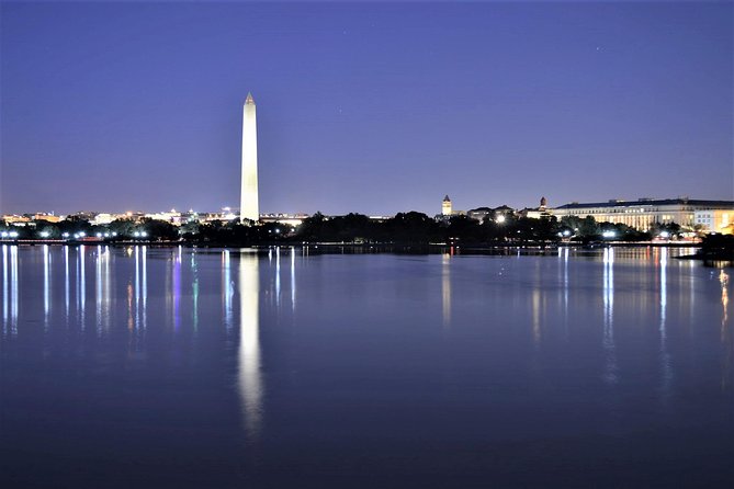 Small Group National Mall Night Tour With 10 Top Attractions - Memorable Tour Moments