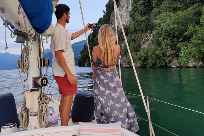 Sunset Sailing on Lake Como With Private Skipper - Common questions