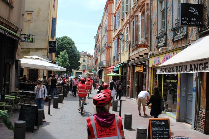 The Essential of Toulouse by Bike - Common questions