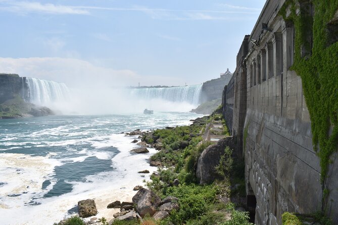 Toronto: Niagara Falls Day Tour With Boat and Behind the Falls - Common questions