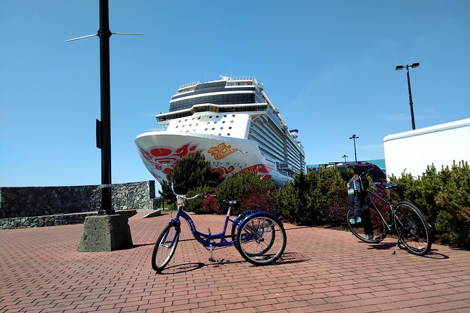 Victoria Shore Excursion: Castles, Hoods & Legends - Bike Tour - Tour Directions and Logistics