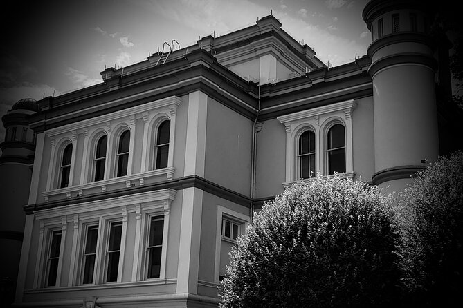 Victoria - True Crime Walking Tour, James Bay to Songhees Point - Inclusions and Exclusions