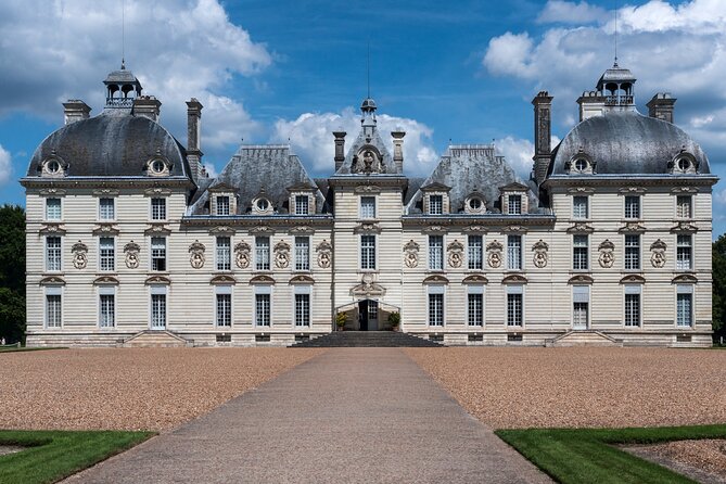 Visit of the Loire Valley Castles in One Day From Paris - Common questions