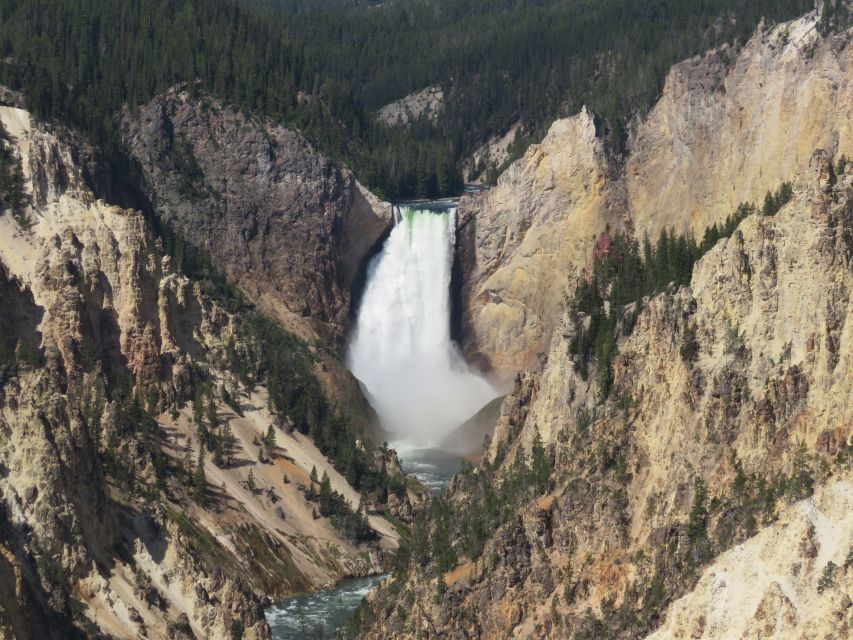 West Yellowstone: Yellowstone Day Tour Including Entry Fee - Itinerary Details