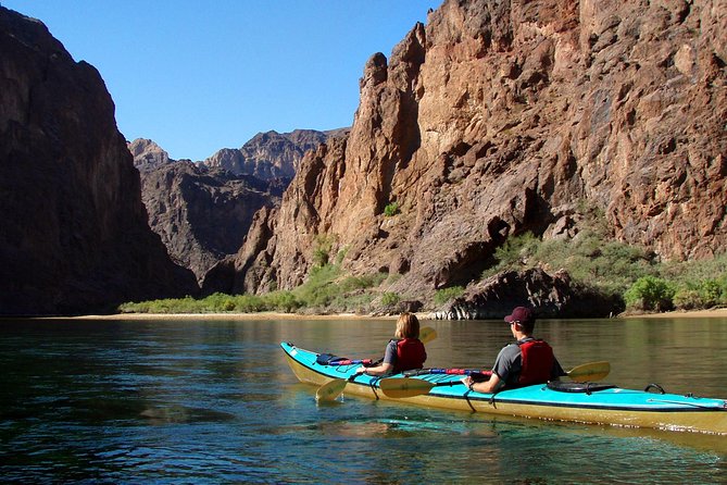 Black Canyon Kayak at Hoover Dam Day Trip From Las Vegas - Tour Guides and Knowledge