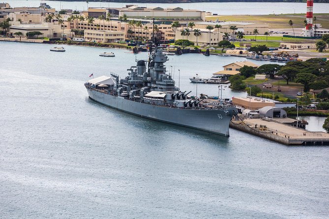 Deluxe Pearl Harbor, USS Arizona Memorial & Honolulu City Tour - Common questions