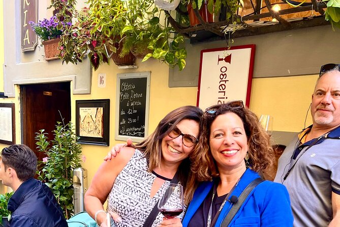 Florence Aperitivo Tasting Tour With Ponte Vecchio, Oltrarno - Meeting New People and Socializing