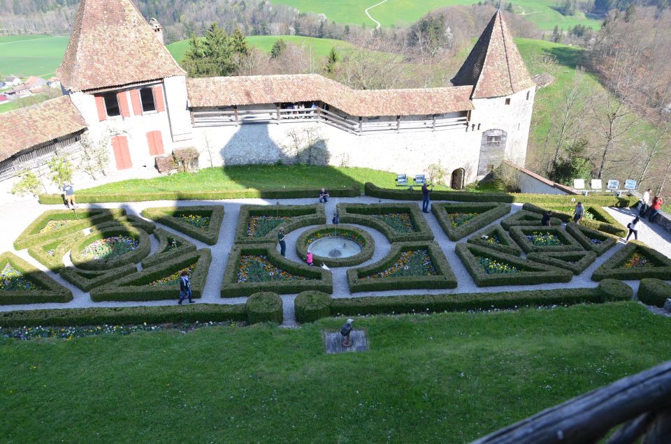 From Montreux or Bern: Gruyères Region TOUR - Common questions