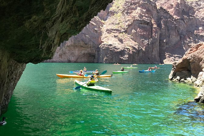 Half-Day Emerald Cove Kayak Tour With Hotel Pickup - Tour Experience and Customer Service