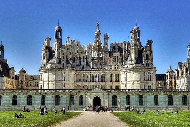 Loire Valley Trip From Paris With Private Local Guide & Private Transportation - Additional Information and Resources