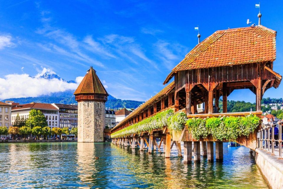 Lucerne's Historic Heartbeat: A Walk Through Time - Taking in Old Town Alleys