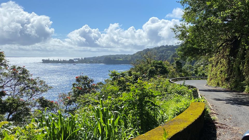 Maui: Road to Hana Private Adventure Tour With Luxury SUV - Directions