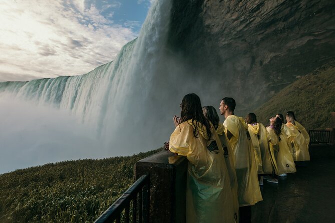 Niagara Falls Day Trip From Toronto With Add on Boat Ride - Vineyard Visit and Wine Tasting