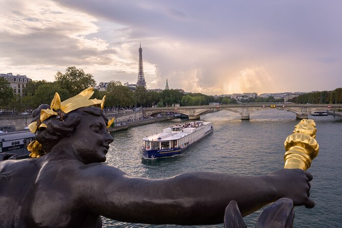 Paris Capitaine Fracasse 3 Course Seine River Dinner Cruise - Critiques and Improvements