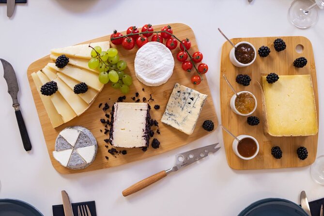 Paris Cheeses and Wines Tour De France With Tasty Games - Common questions