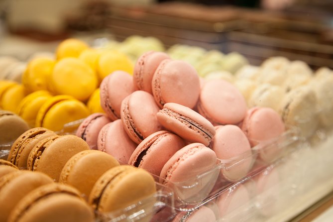 Paris French Sweet Gourmet Specialties Tasting Tour With Pastry & Chocolate - Traveler Engagement Insights