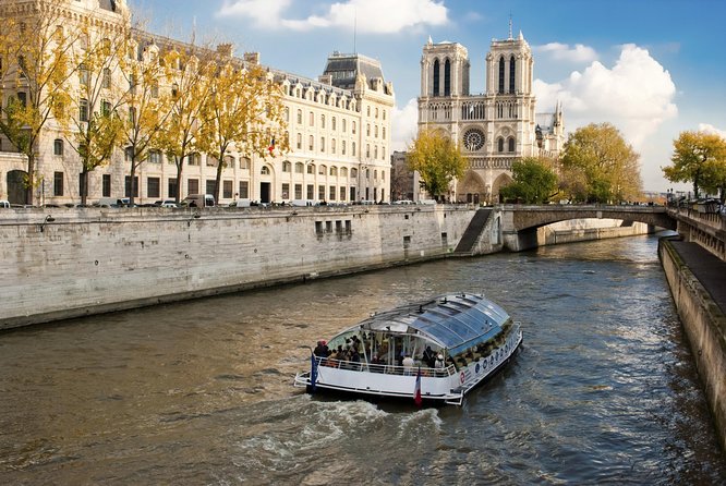 Paris Tour With Lunch at the Eiffel Tower and Seine River Cruise - Family-Friendly Features