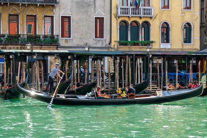Private Gondola Ride in Venice off the Beaten Track - Common questions