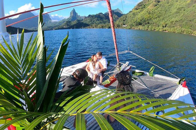 PRIVATE Half Day Tour : Moorea Snorkeling & Sailing on a Catamaran Named Taboo - Refreshments and Snacks Onboard