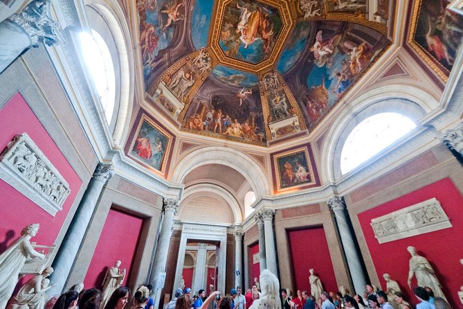 Skip the Line Vatican Museums, Sistine Chapel Tour With Spanish-Speaking Guide - Meeting Point Information