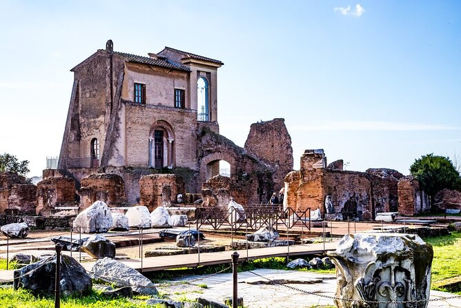 Small Group Tour: Colosseum & Roman Forum With Arena Floor Access - Guide Expertise and Highlights