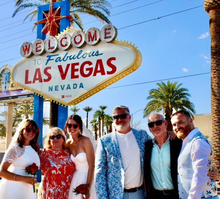 1.5 Hr Las Vegas Strip Limo Tour With Champagne and Photos - Location and Booking Information