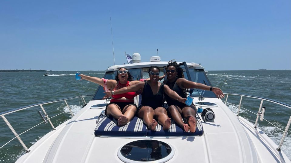 Charleston: Private Luxury Yacht Charter - Pricing and Gift Options